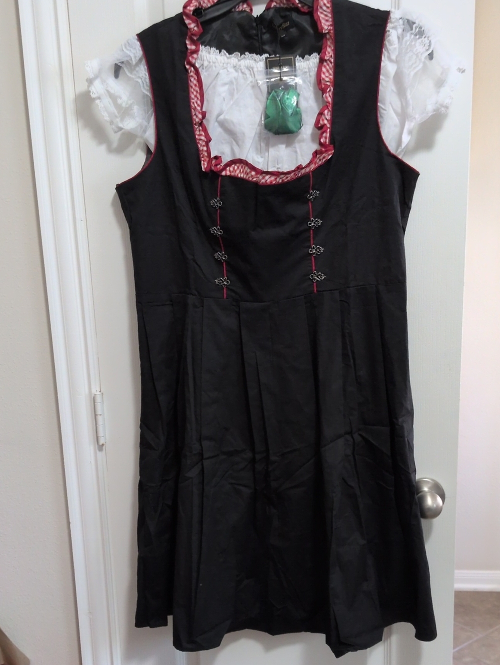 Black And Red Dirndl Costume Dress 2 Pieces